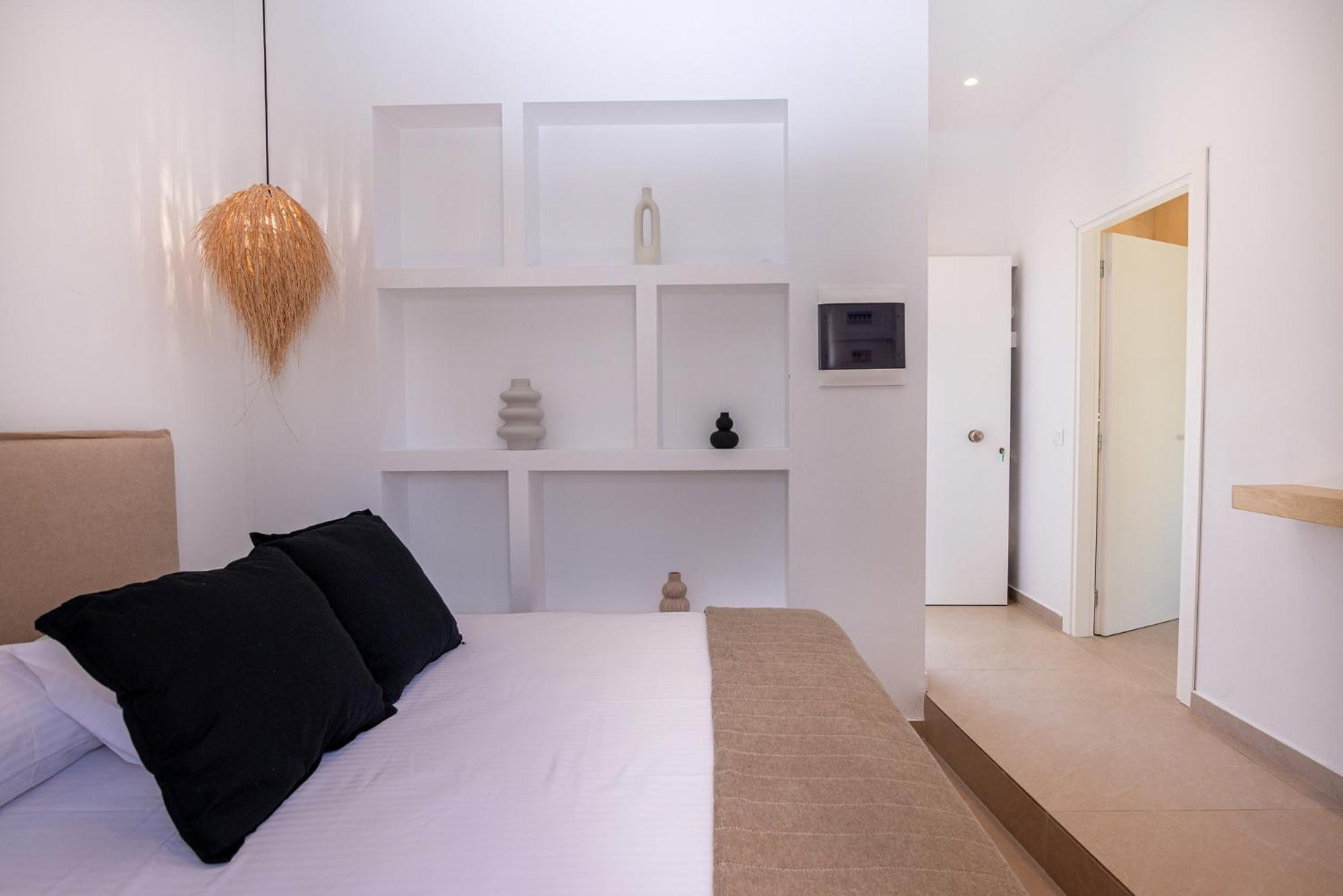 Alora Suites Tinos Номер фото
