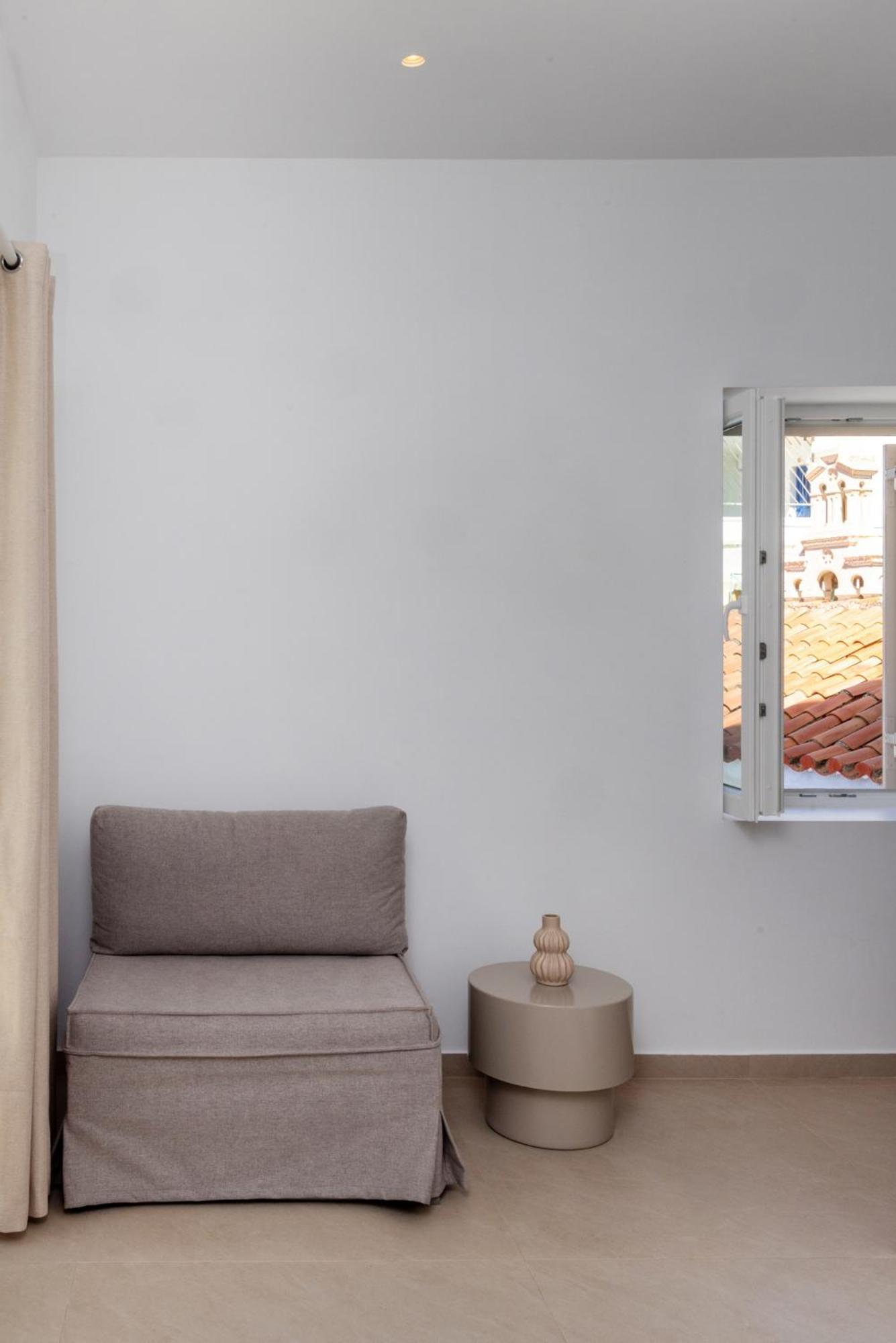 Alora Suites Tinos Номер фото