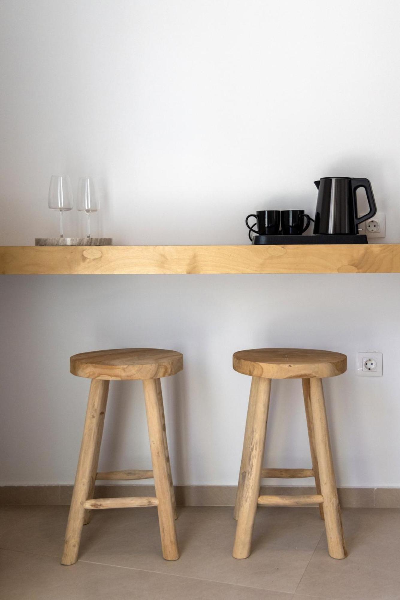 Alora Suites Tinos Номер фото