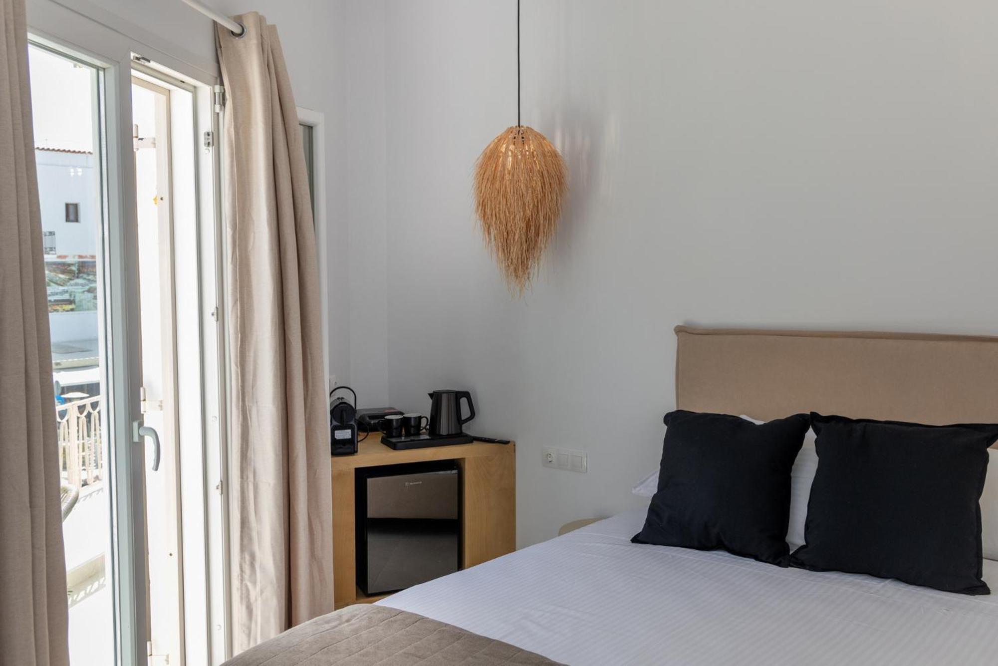 Alora Suites Tinos Номер фото
