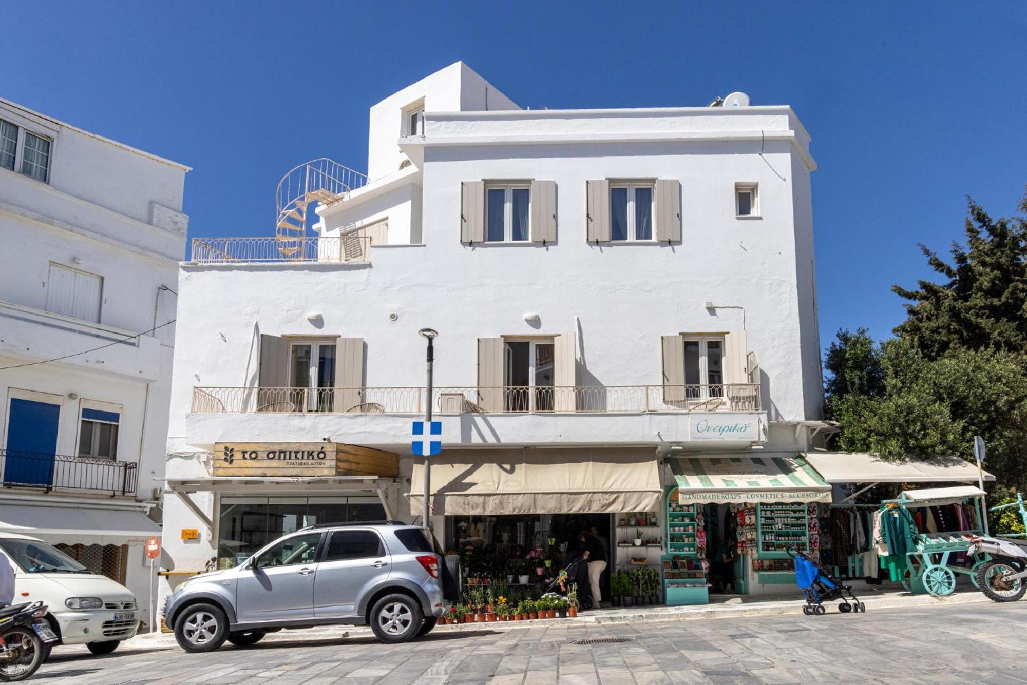 Alora Suites Tinos Номер фото